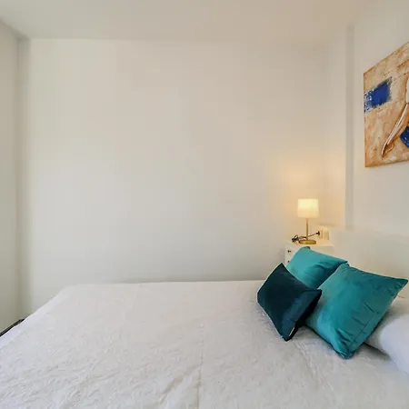 Casa El Nieto 3br Sea View Apartment